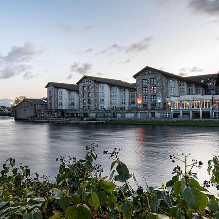 Ballina Manor Hotel Bagian luar foto
