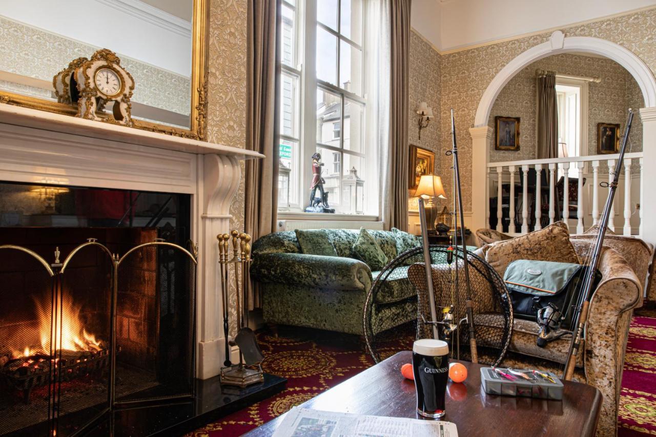 Ballina Manor Hotel Bagian luar foto