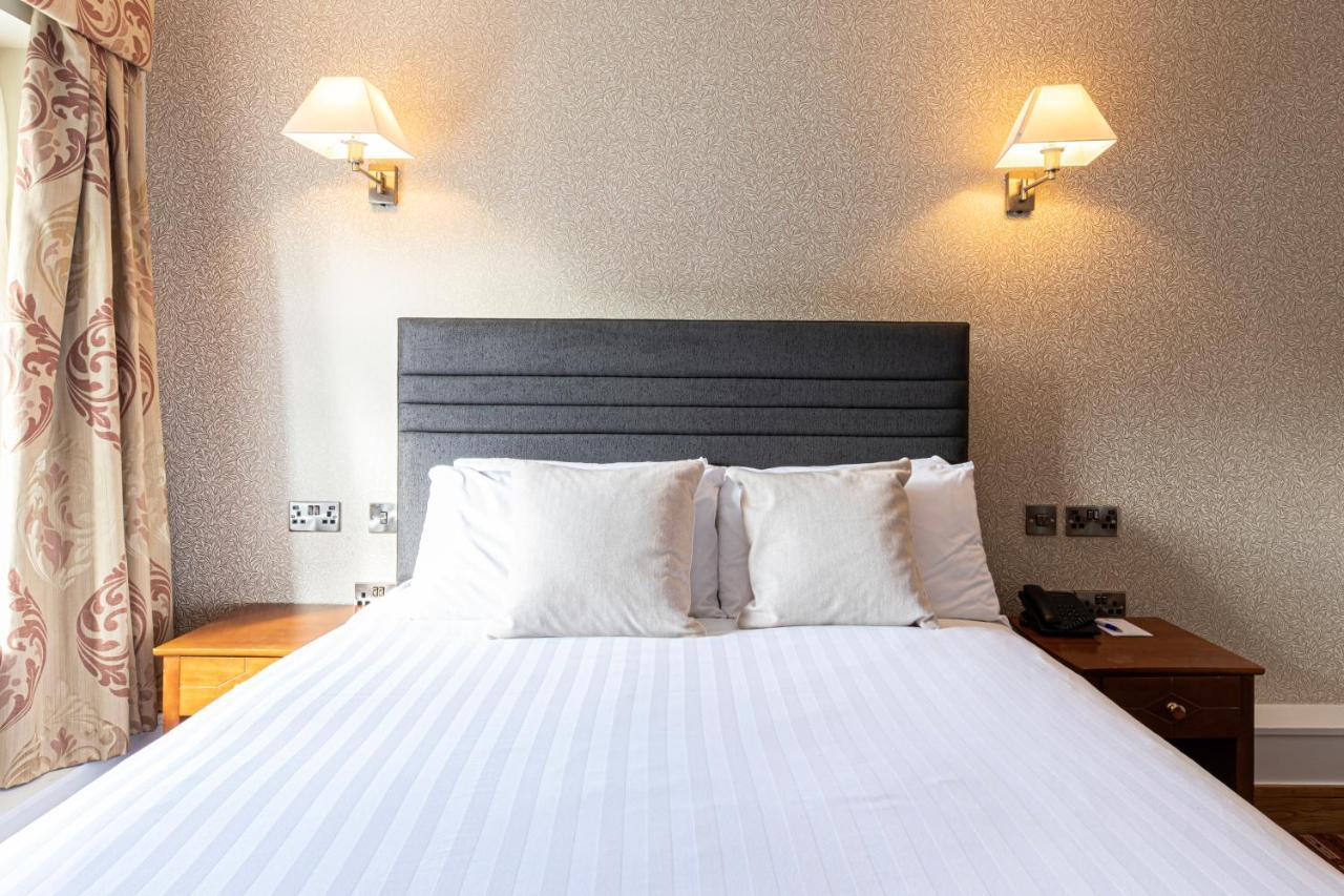 Ballina Manor Hotel Bagian luar foto
