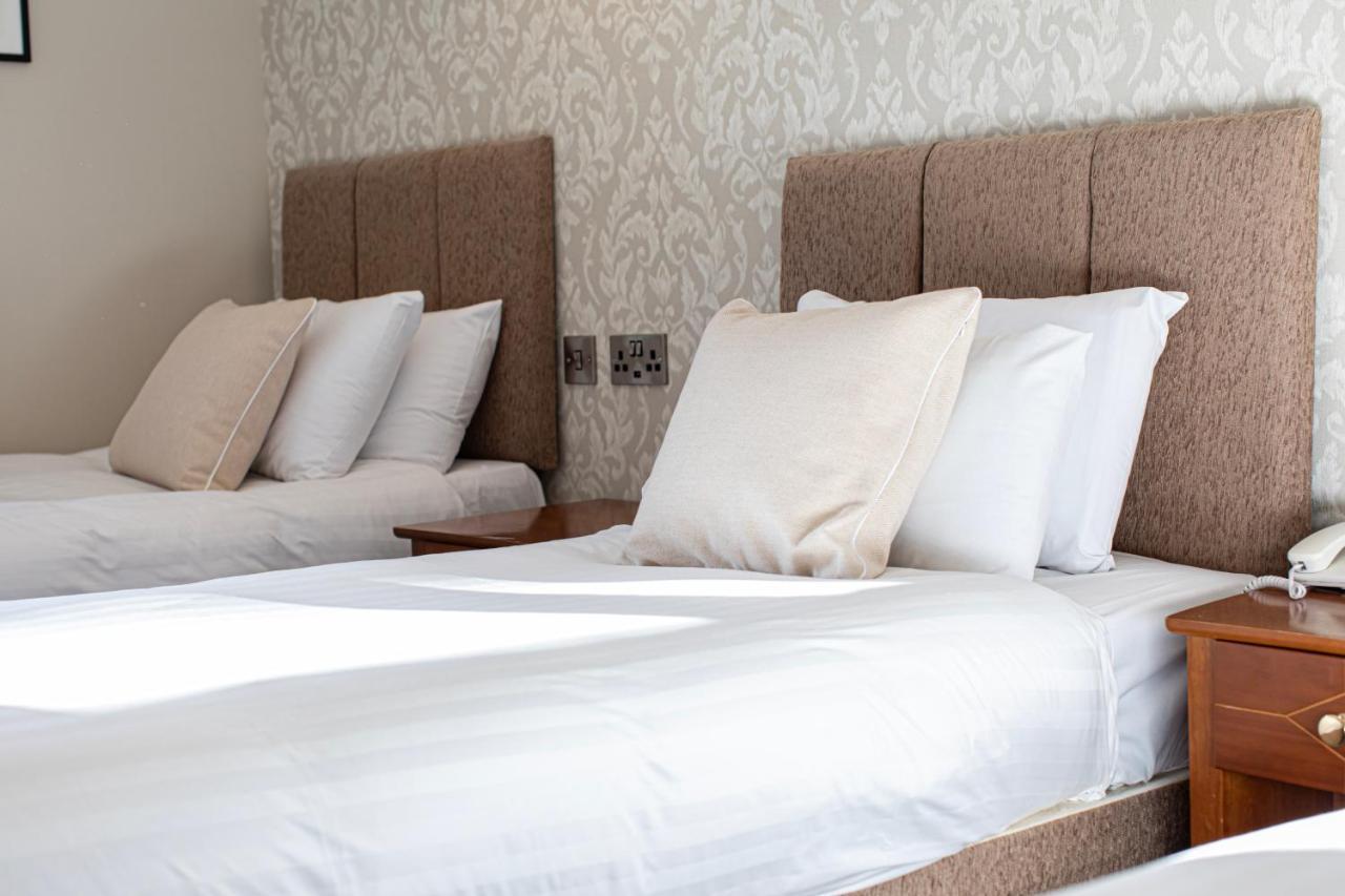 Ballina Manor Hotel Bagian luar foto