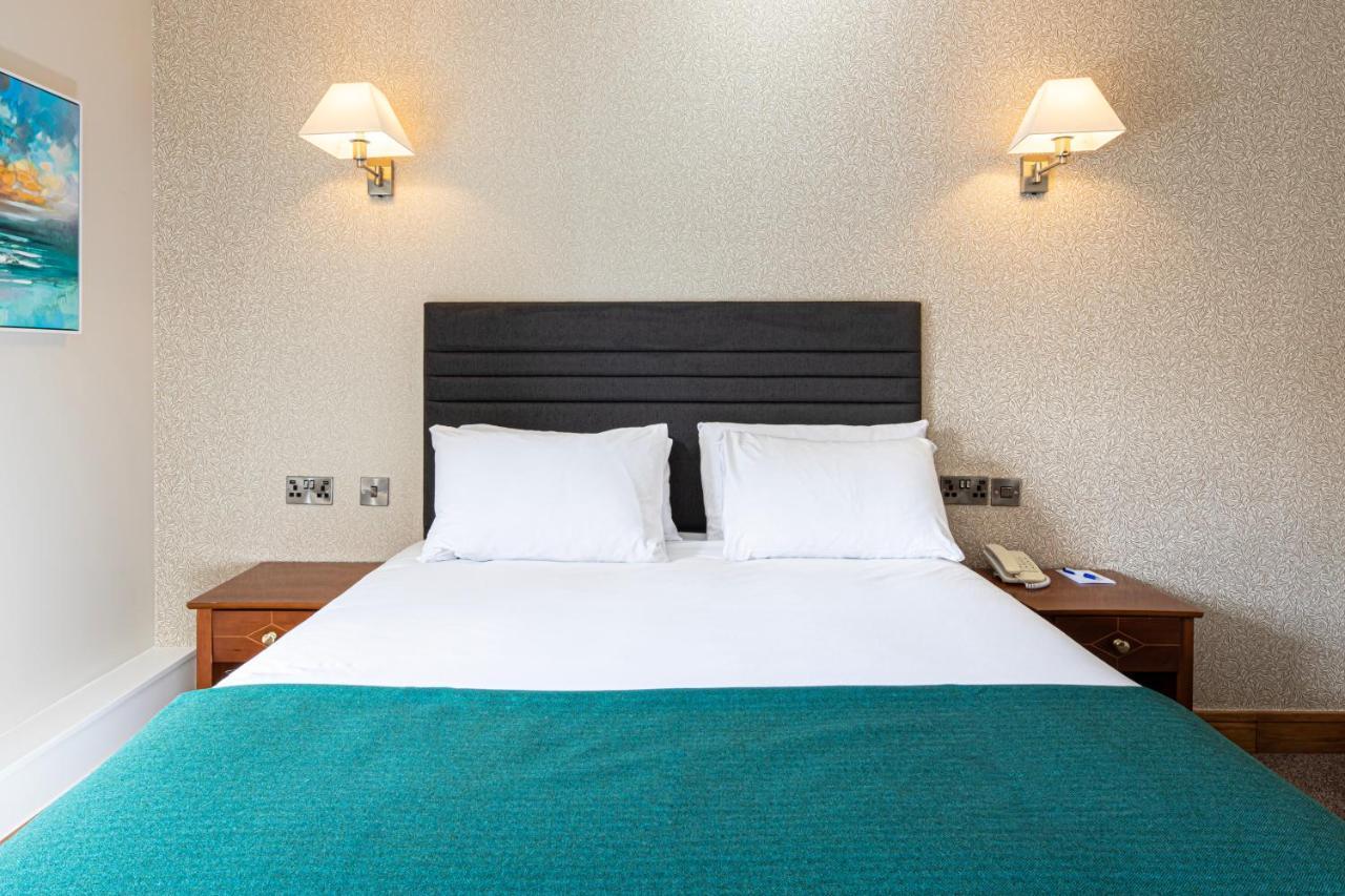 Ballina Manor Hotel Bagian luar foto