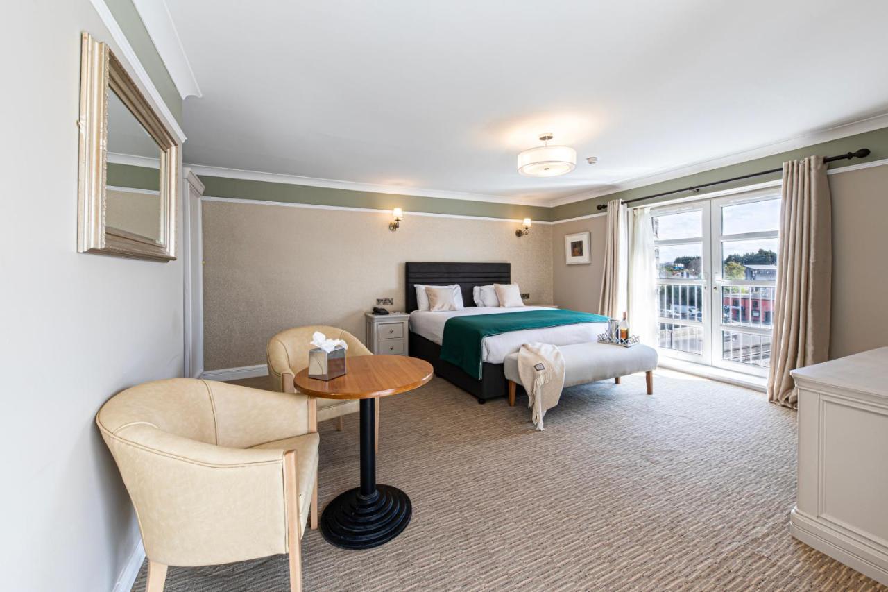 Ballina Manor Hotel Bagian luar foto