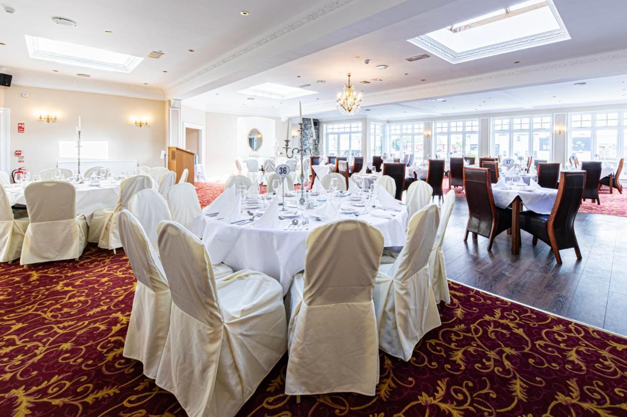 Ballina Manor Hotel Bagian luar foto