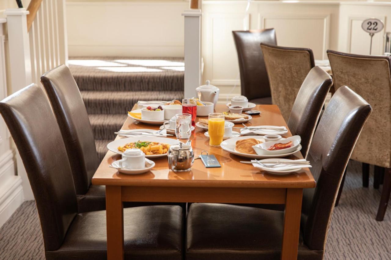Ballina Manor Hotel Bagian luar foto