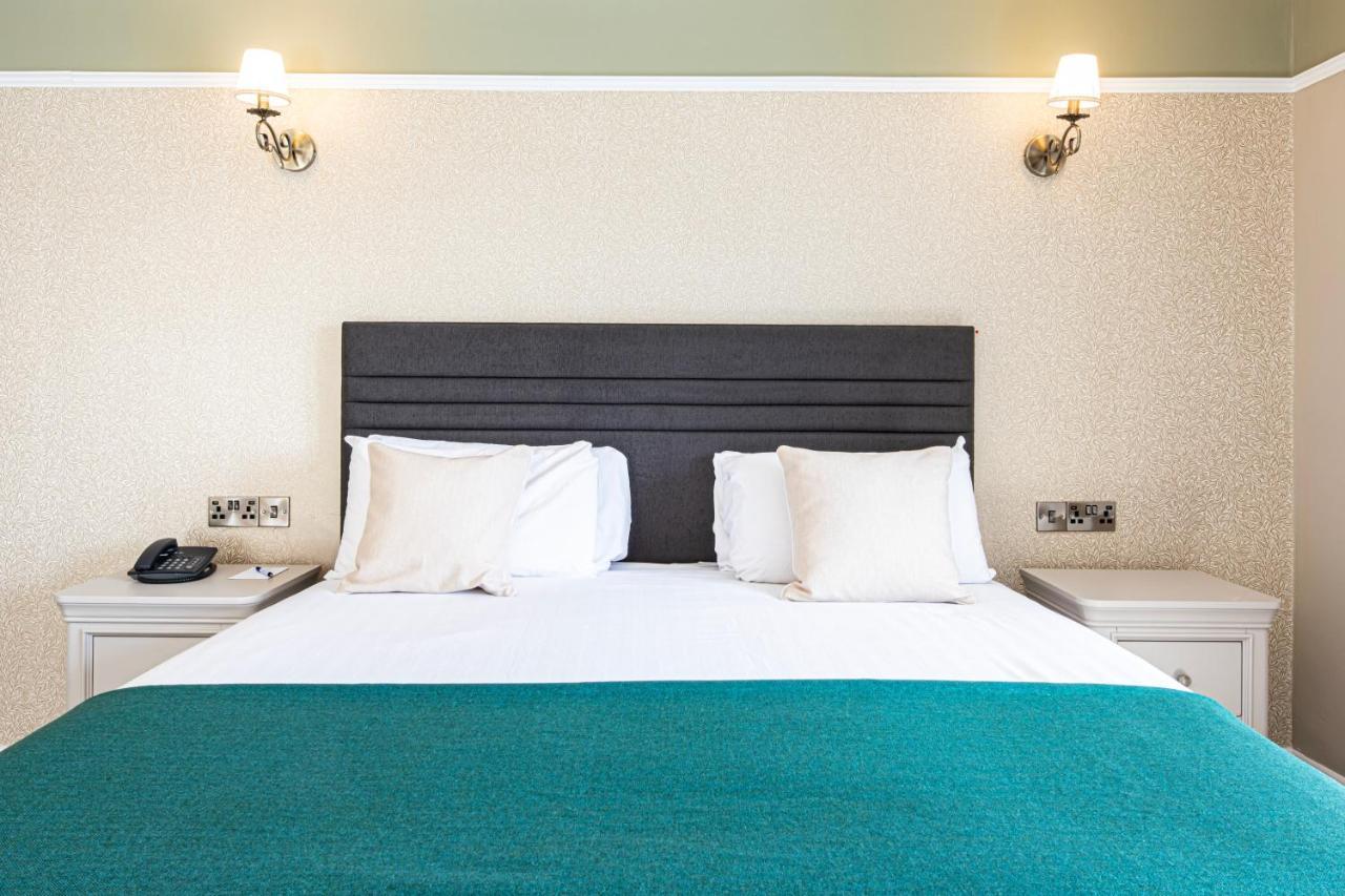 Ballina Manor Hotel Bagian luar foto