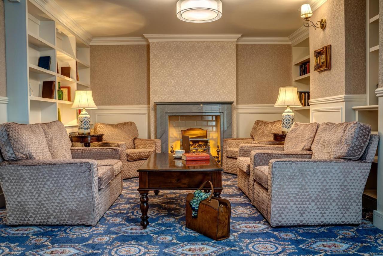 Ballina Manor Hotel Bagian luar foto